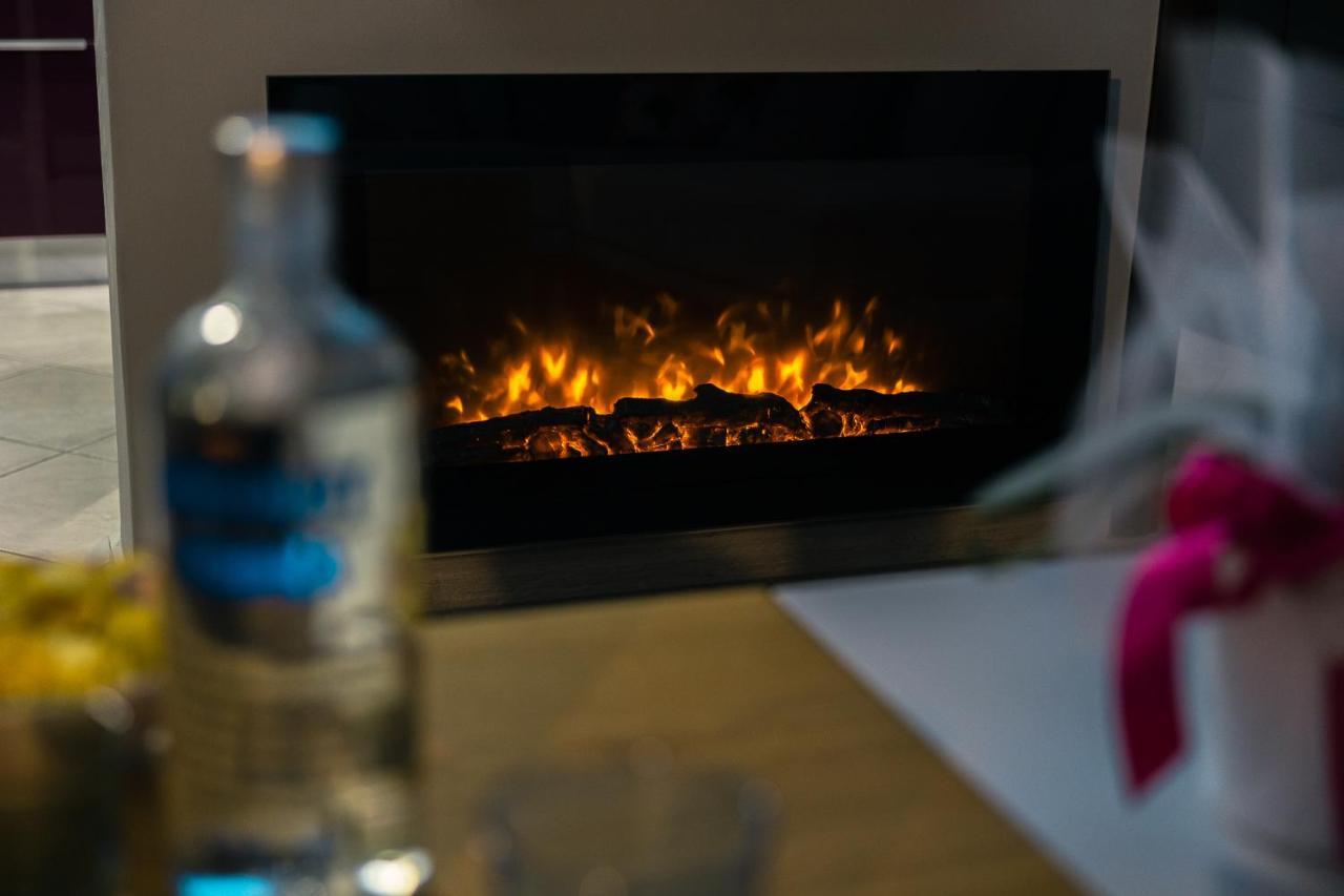 "Elegance" Central Luxury Apartment Piraeus Bagian luar foto